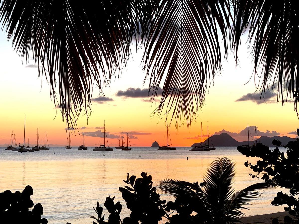 Appartement Duplex Climatise Avec Wi-Fi - Plage Pointe Marin A Pieds, Recemment Renove Sainte-Anne Esterno foto